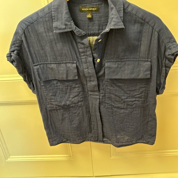 Banana Republic Women’s  Casual Navy Button Down Shirt - Picture 2 of 6